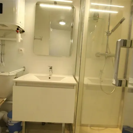 Cosy Pour 2 Pers, Proche Telecabine Et Thermes, Equipe Wifi - Fr-1-313-191 Apartman *