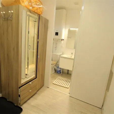 Cosy Pour 2 Pers, Proche Telecabine Et Thermes, Equipe Wifi - Fr-1-313-191 Apartman